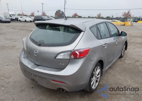 2011 Mazda Mazda3 S Sport z USA, uszkodzony, nr VIN JM1BL1K63B1451914